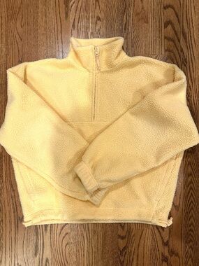 DSG Cozy Half-Zip Sherpa Pullover in Pale Yellow